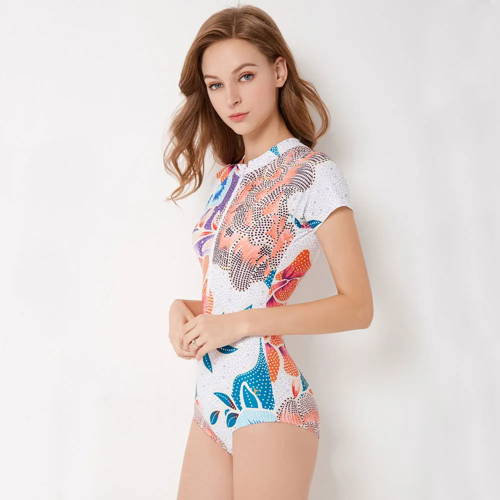 Женский цельный купальник на молнии с цветочным принтом и коротким