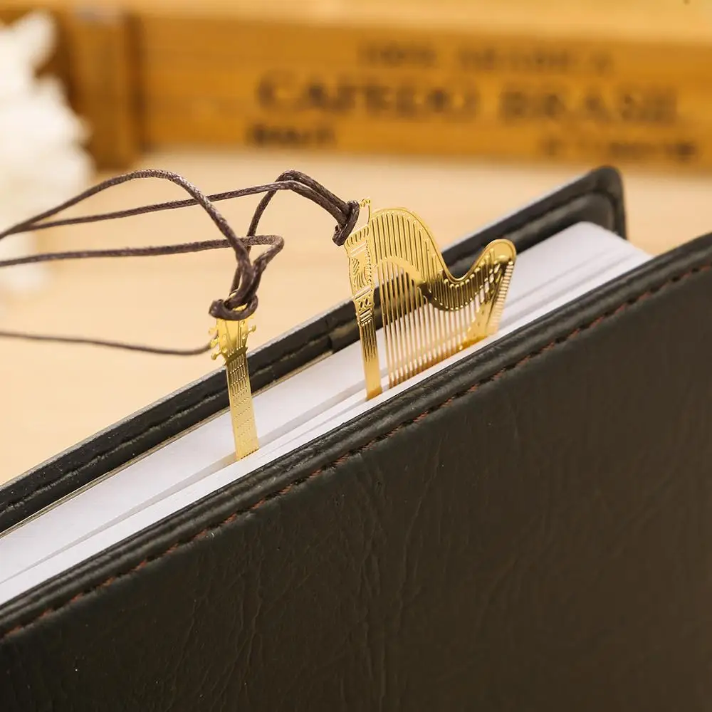 Симпатичные металлические золотистые закладки модные музыкальное пианино