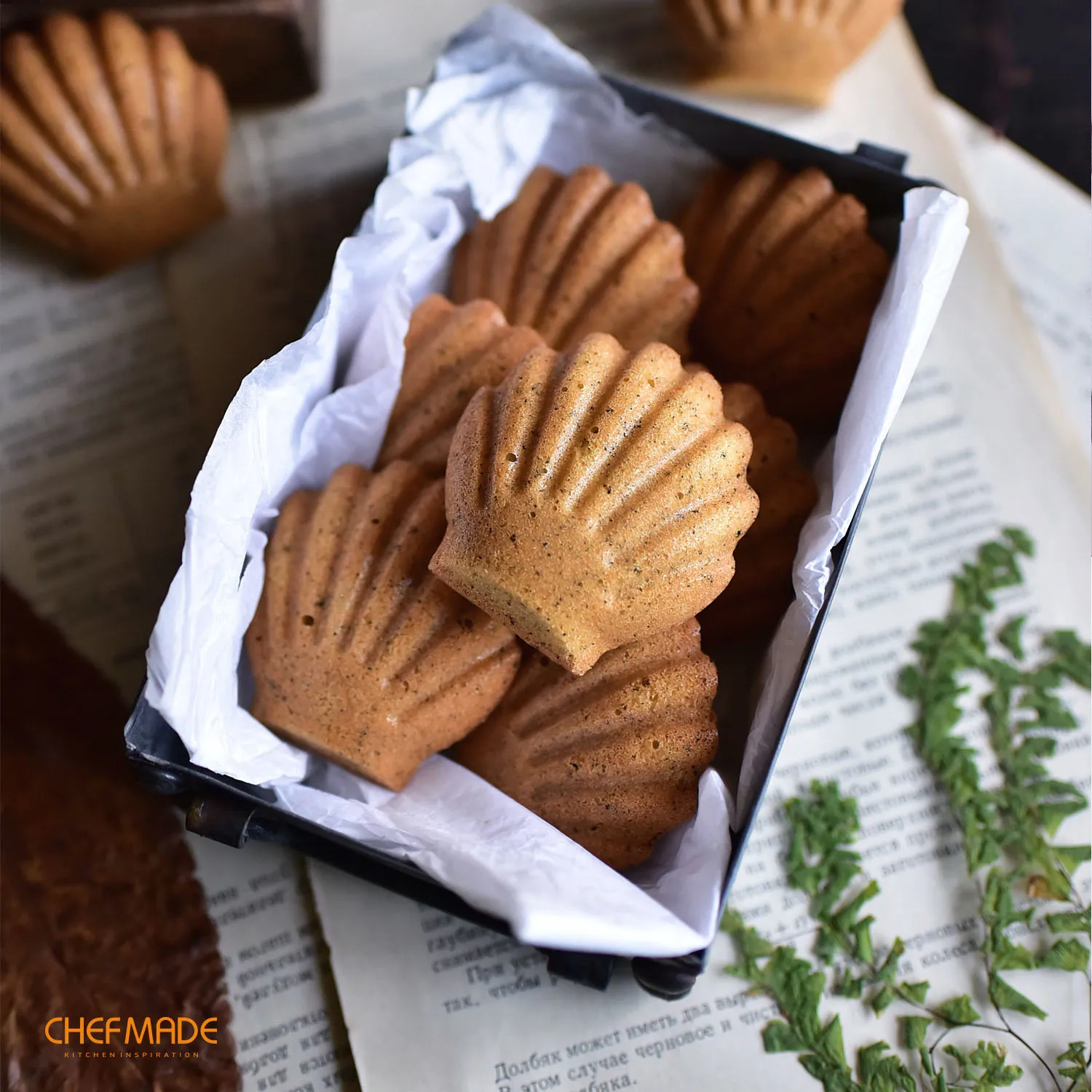 Форма для выпечки Мадлен CHEFMADE 12 полостная антипригарная плоская форма с