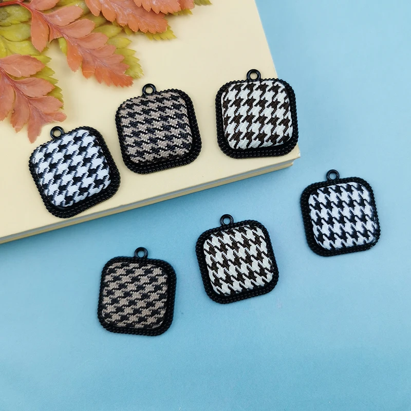 

JeQue New10pcs/lot Geometric Square Lattice Charms For Necklace Bracelet Earring DIY Jewelry Findings Accessories