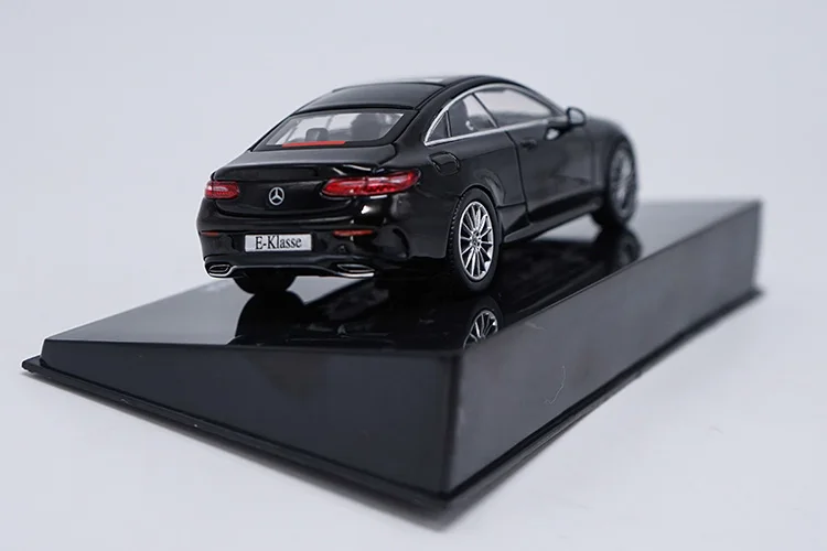 1:43 E300 E-KASE Coupe модель сплава автомобиля статические высокой моделирования металлические модельные автомобили с оригинальной коробкой