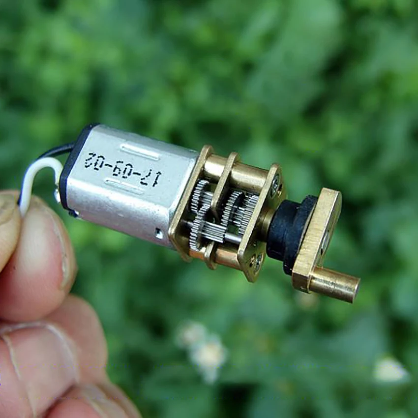 Мощный магнитный редукторный электродвигатель N20 с медным поворотным рычагом