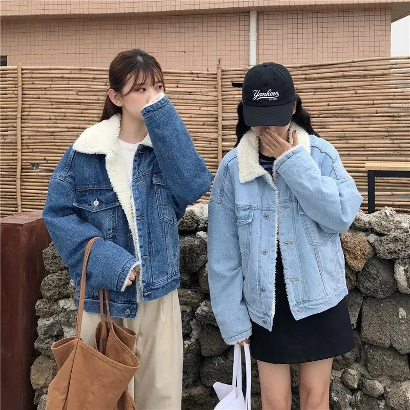 

New Lamb Wool Denim Coat Women Autumn Winter Lapel Single Breasted Splicing Versatile Small Plush Thickened Locomotive Clothing