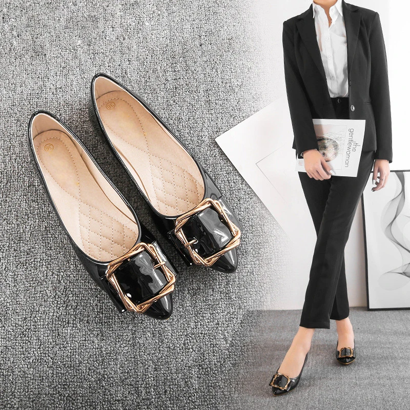 HOVINGE туфли на плоской подошве с острым носком Изящная обувь Женская черного цвета