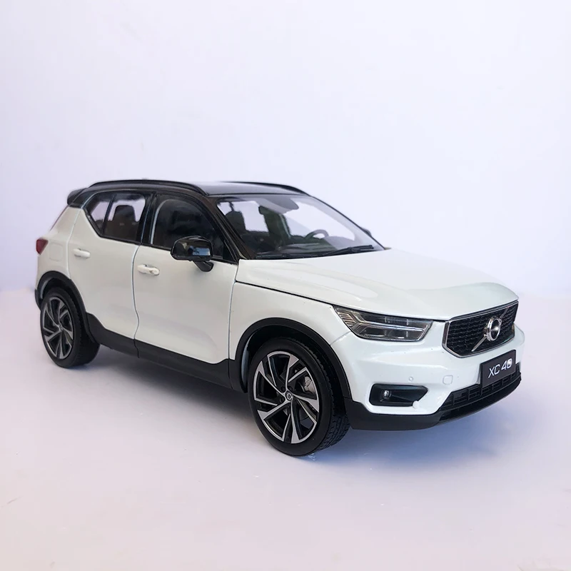 Модель автомобиля 1:18 из сплава SUV Volv XC40 модель миниатюрные сцены литые автомобили