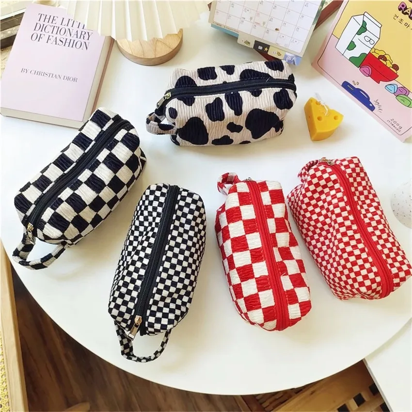 

New Korean Ins Checkerboard Makeup Bags For Women's Protable Cow Pattern Large Capacity Cosmetic Toiletry Storage Bag Pouch