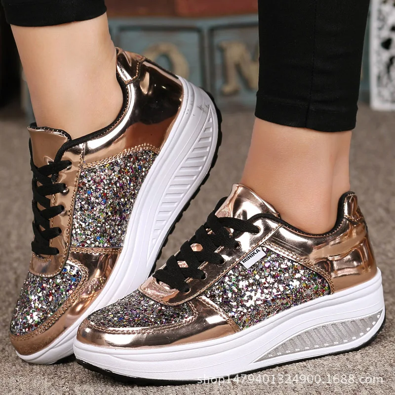Новинка 2019 года женские кроссовки спортивная обувь Яркая с блестками качающейся