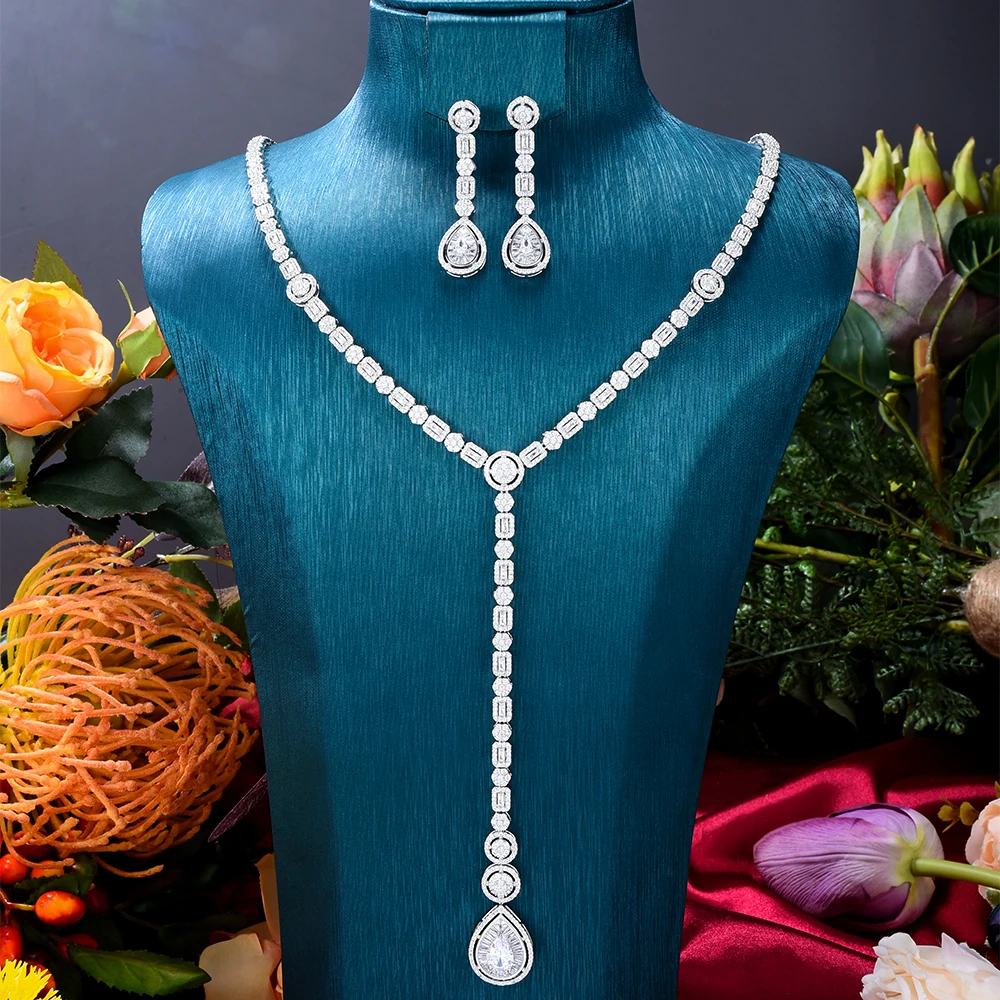 

Soramoore Trendy Gorgeous Sparkly Luxury Long Necklace Earrings Jewelry Set for Noble Brides Wedding Jewellery High Quality