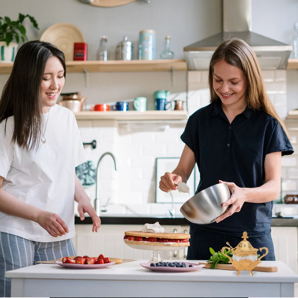 

1Pc Candy Jar Decorative Seasoning Jar Kitchen Spice Tank Storage Jar (Golden)