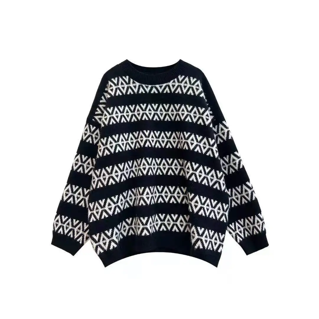 

2020 winter new round neck Pullover loose Korean lazy wind thickened base versatile women's knitted sweater trend