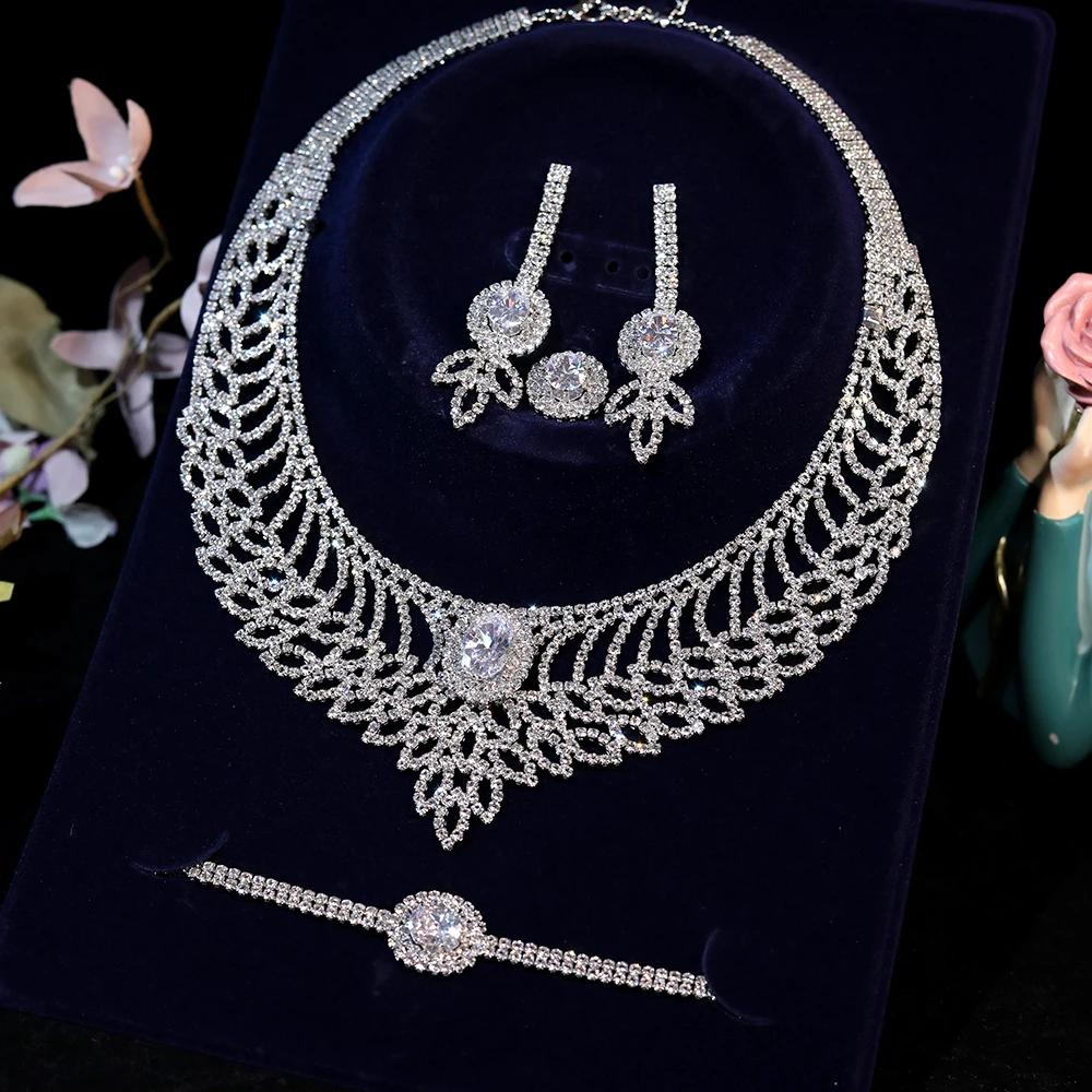 

Luxury Zirconia Necklace, Bracelet, Earrings and Rings 4 Pcz Of Dubai Full Set Of Women’s Jewellery Set For Bridal Party Dinner