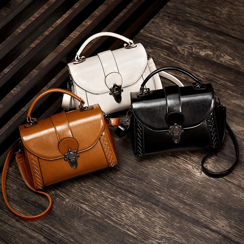 Женская мини-сумка через плечо из натуральной кожи |