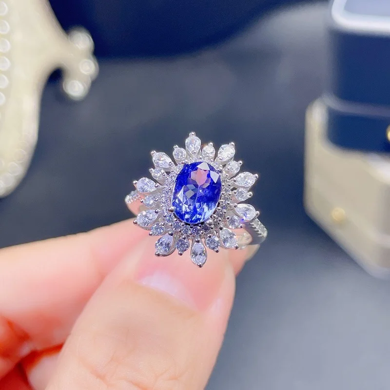 Женское кольцо из серебра 925 пробы с танзанитом | Украшения и аксессуары