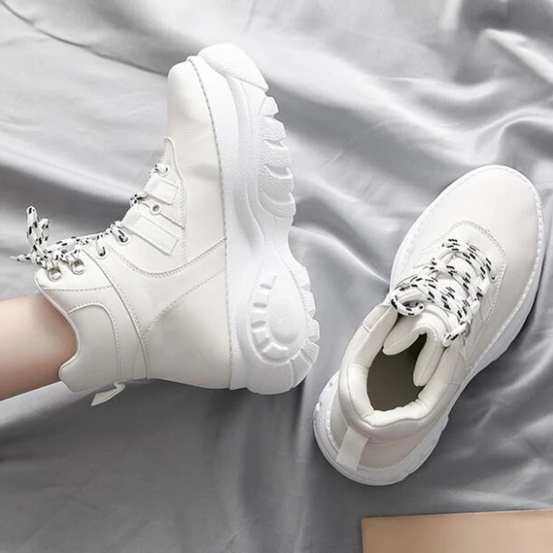 Женские кроссовки осенняя модная повседневная обувь женская Удобная дышащая на