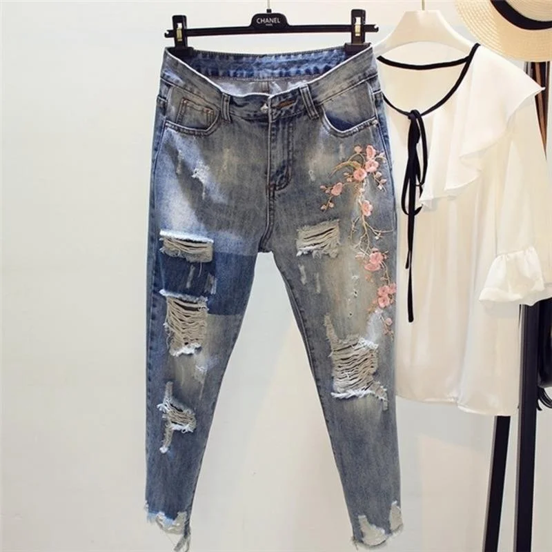 

Spring, Summer, Autumn, South New Beggars' Season ripped Jeans Women For Women's Capris Loose And Thin Harlan befree plus size