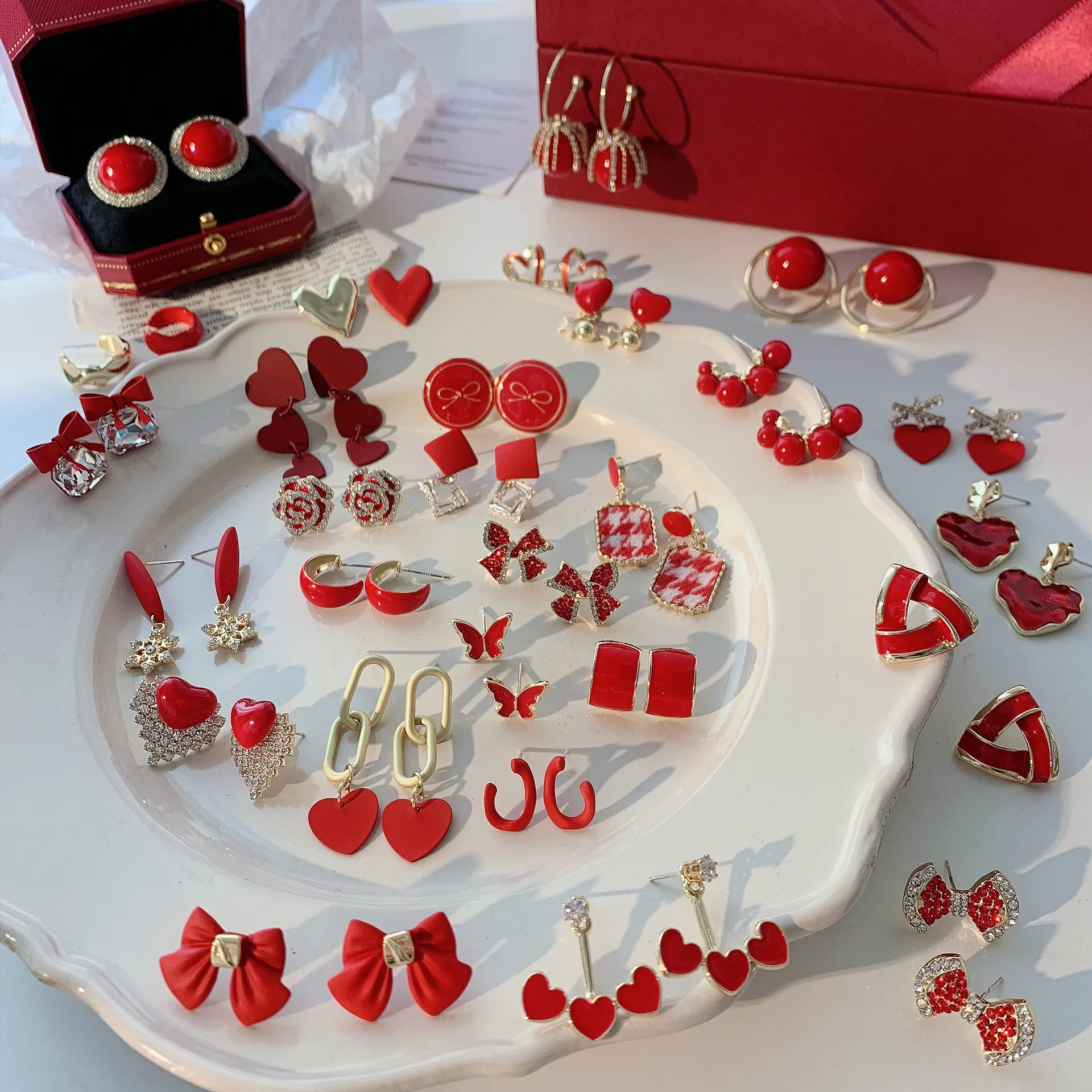 

5pcs Random Mix Women's Stud Earrings Red Blue White Wedding Earring Fashion Jewelry Metal Eardrop Girl Party Gift Ear Decor