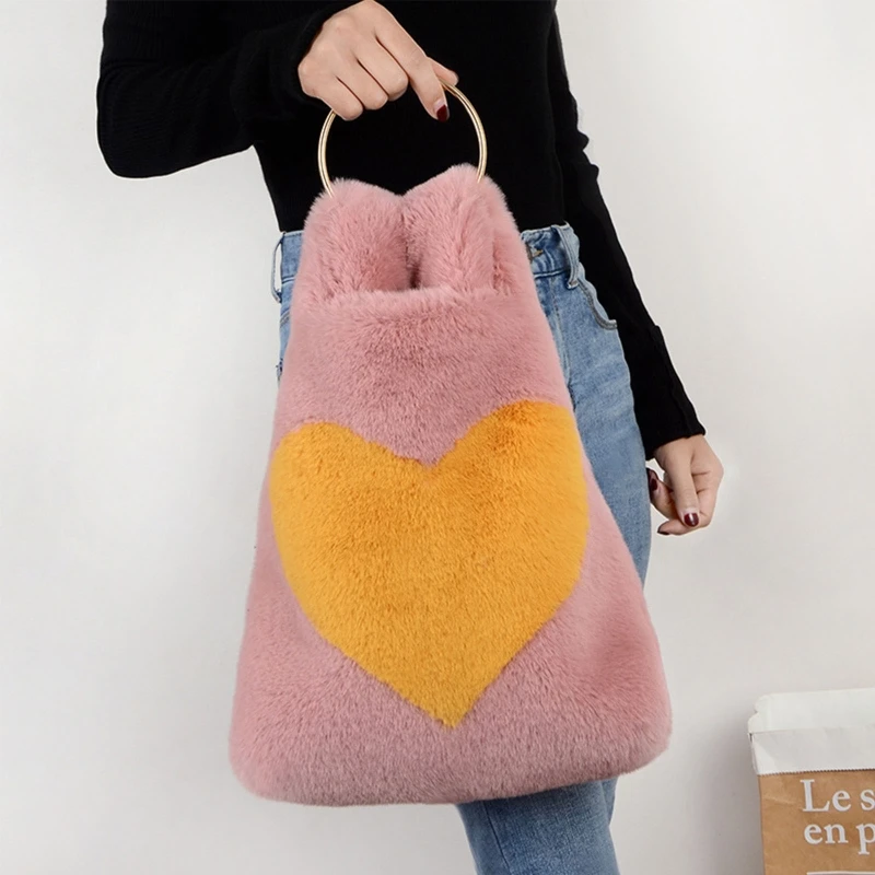 

Faux Fur Fashionable Casual Ladies Winter Large Capacity Handbags Heart-shaped Stitching Messenger Bag