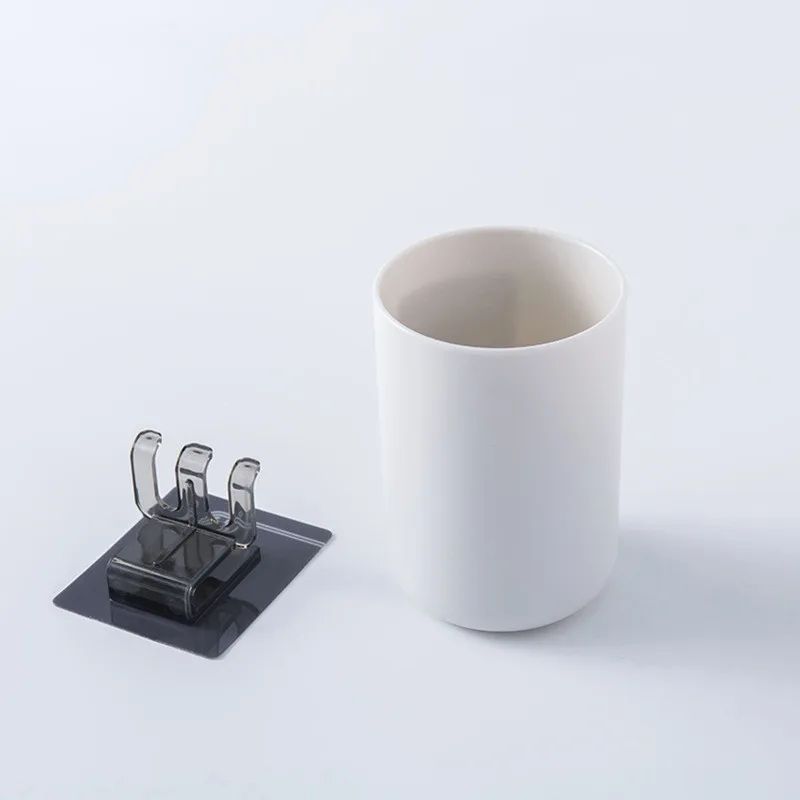 white cup with rack Набор держателей для зубных щеток+ держатель для зубных щеток, набор аксессуаров для ванной комнаты, держатель для зубной щетки, настенный держатель для хранения на присоске - Цвет: white cup with rack