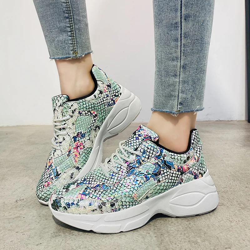 

2020 New Women Snake Print Shoes Fashion Sneakers Woman Casual Shoes Platform Shoes