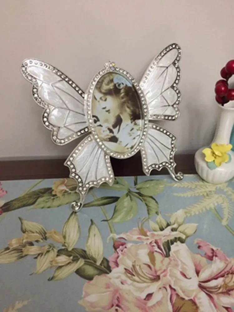 Элегантная рамка для фотографий с изображением бабочки Европейский