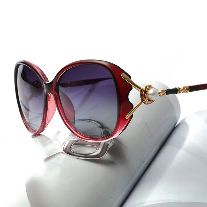 

Q Gradient Colors Lenses Classic Pearl Eyewear Female Sunglasses UV400 Driving Goggles Brand Designer Oculos de sol Gafas