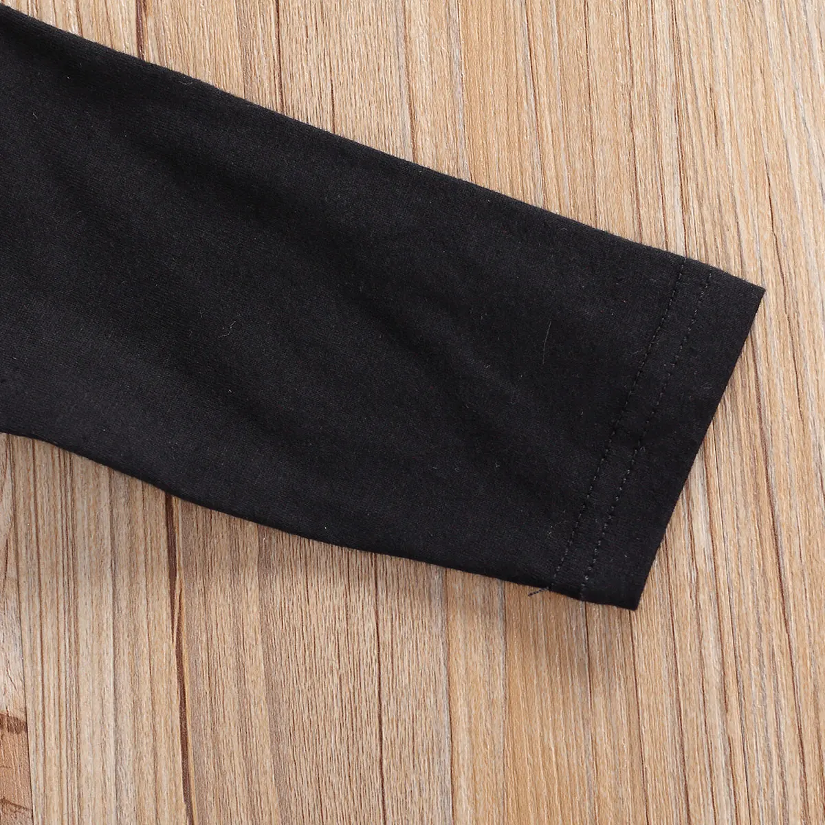 

2020 Newborn Baby Girls Clothing Set Infant Long Sleeve Round Collar Rompers + Kids Polka Dot Print Bowknot Suspender Skirt 0-3T