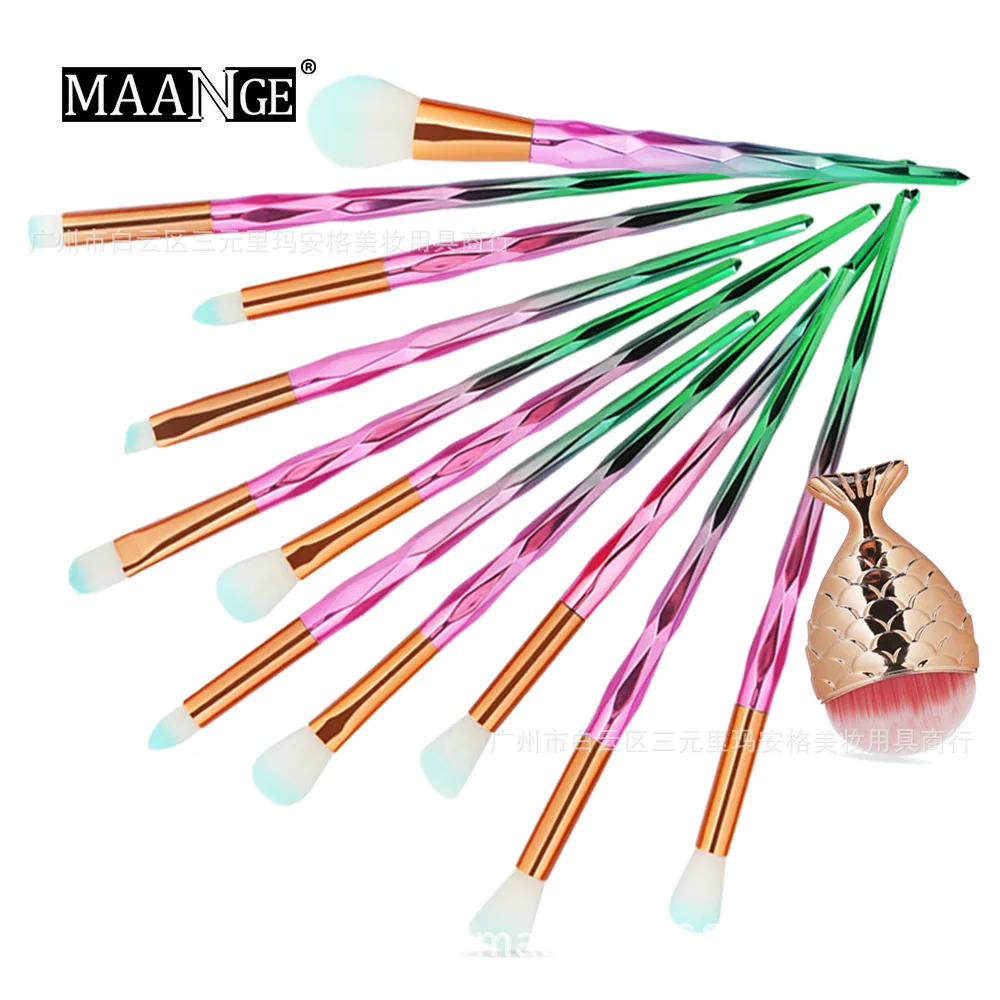 Hot Selling MAANGE 12 Diamond Handle Makeup Brush Plus Small Fish Foundation Brush Set Cosmetic Tools Gift for Women