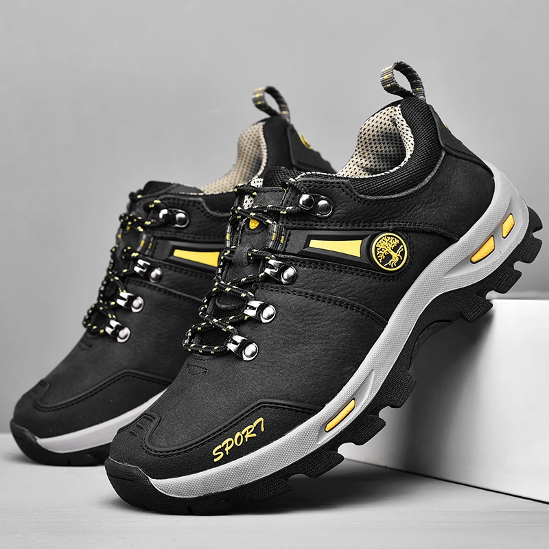 Outdoor Genuine Leather Trekking Shoes Women Couple Hiking Shoes Men Waterproof Non Slip Protect Toe Lovers Camping Men's Shoes