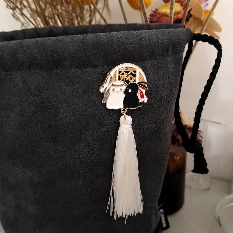 

The Untamed Enamel Lapel Pins WeiWuxian Brooches 2 White Black Rabbits Tassel Bag Cloth Button Badge Jewelry Fans Gifts