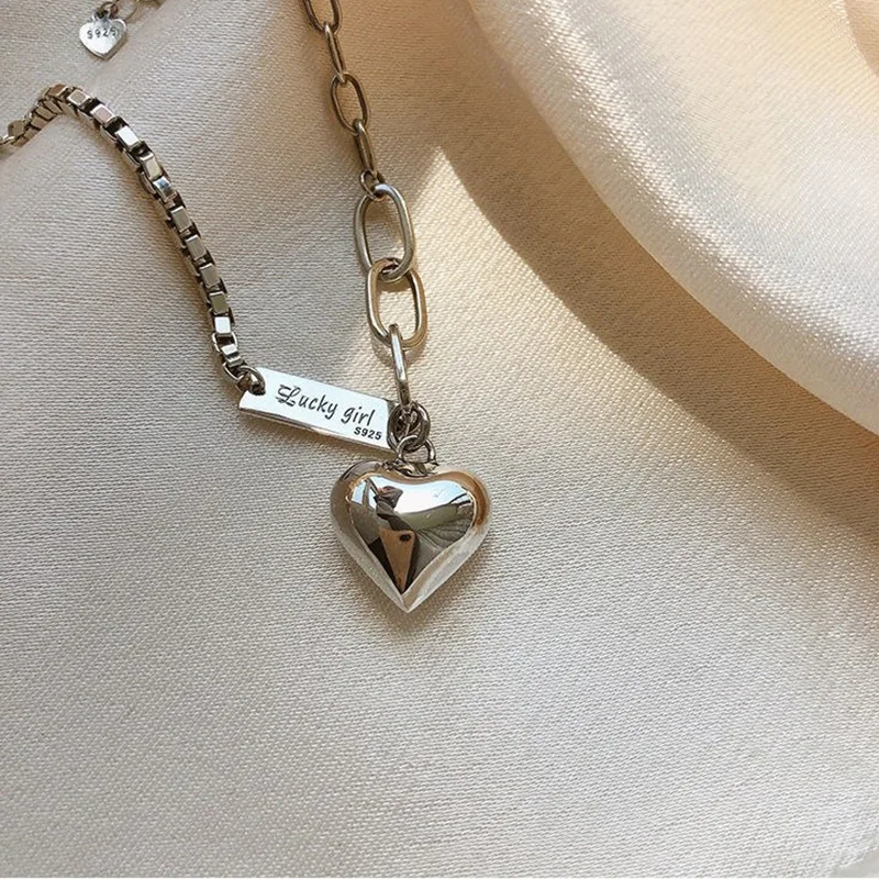 

Origin Summer Hiphop Love Heart Geometric Letter Charm Bracelet for Women Delicate Chunky Chain Asymmetric Bracelet Jewelry