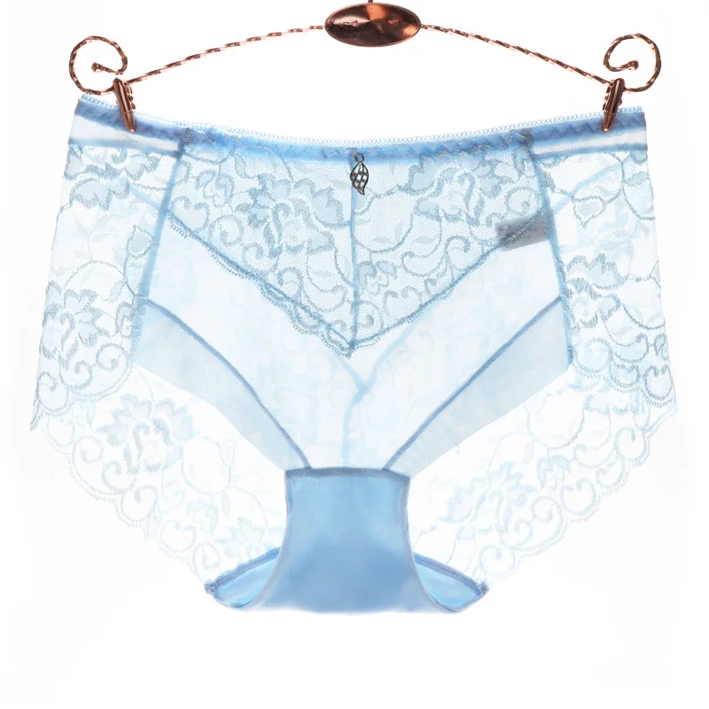light blue Сексуальные кружевные прозрачные женские трусики, средняя талия, Цветочные Полые роскошные трусы, бесшовное нижнее белье, дышащее Нижнее белье Calcinha - Цвет: light blue
