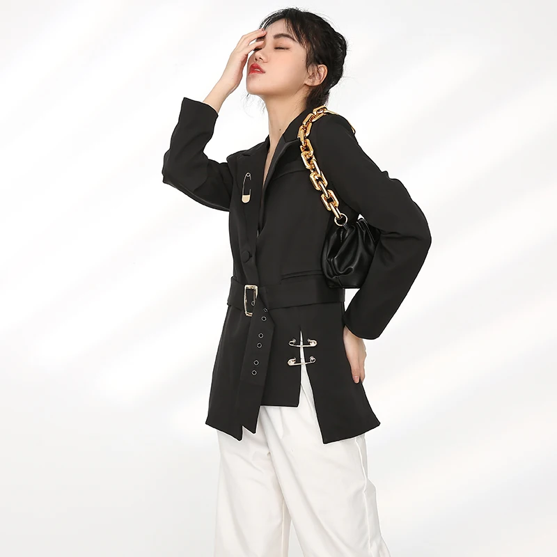 

[EAM] Women Irregular Pin Black Big Size Blazer New Lapel Long Sleeve Loose Fit Jacket Fashion Tide Spring Autumn 2021 1X54801