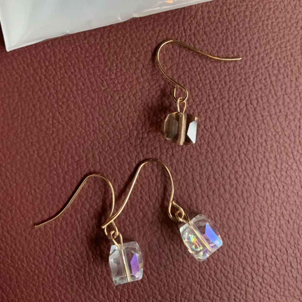 Женские Простые Стильные одноцветные маленькие серьги женские вечерние для