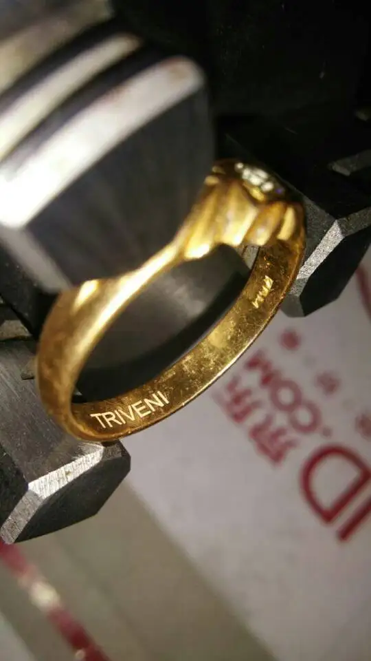 Ручная волоконная лазерная маркировочная машина для ювелирных изделий и колец |