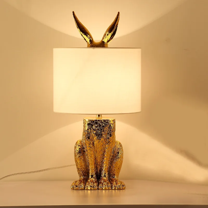 Creative Nordic Resin Table Lamp American Rabbit Reading Table Lights Desk Bedroom Bedside Lamp Hotel Bar Decorative Home Lamp