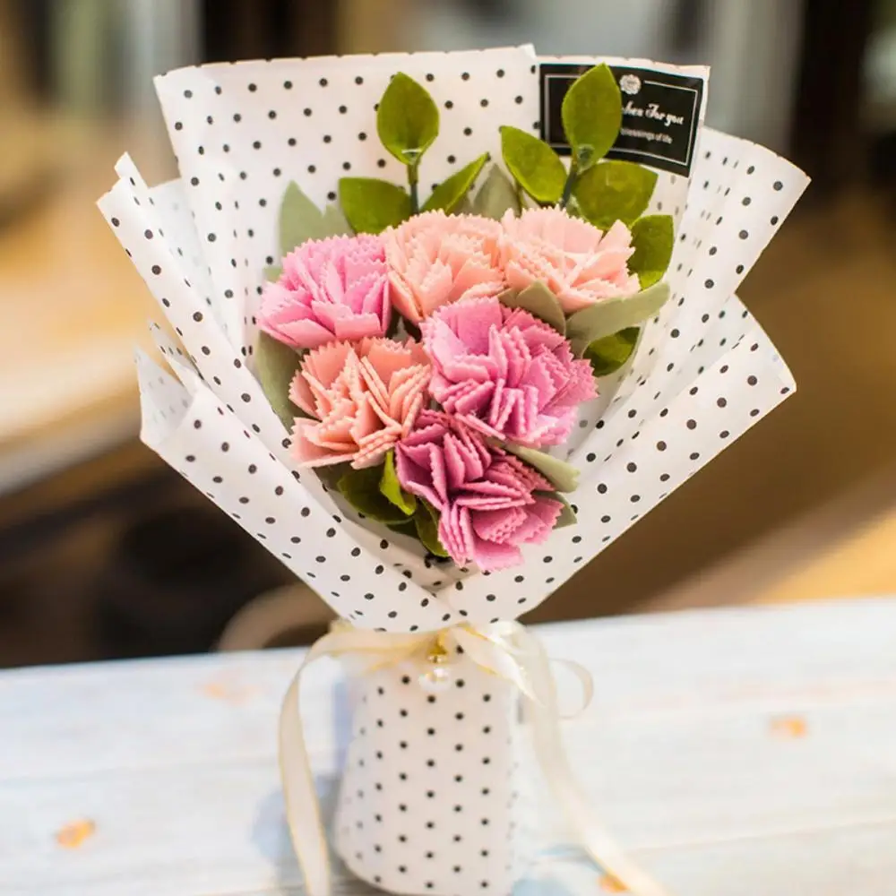 

Handmade Non-Woven Bouquet Diy Set Holding Flowers With Light Handicraft Material Kit