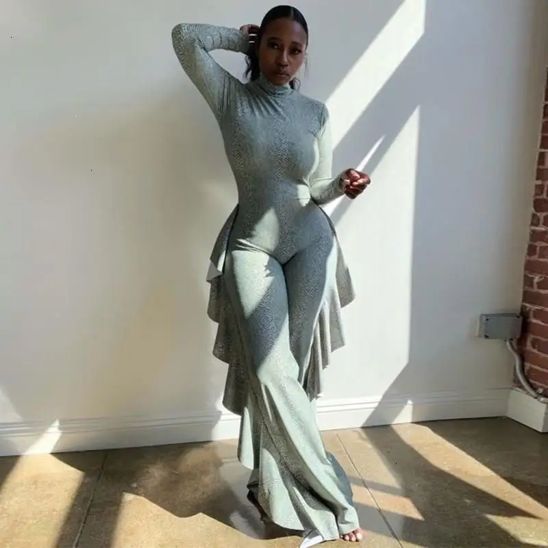 Сотовая Фурнитура немного больше чем все соты.| |