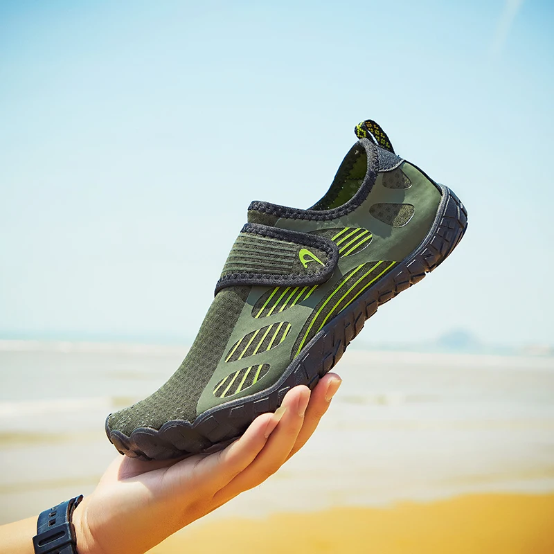 

The New WaterShoesUnisex Beach Quick-Drying SwimmingAqua Shoes Seaside Slippers SneakersSurf Upstream Light Sports Water Shoes
