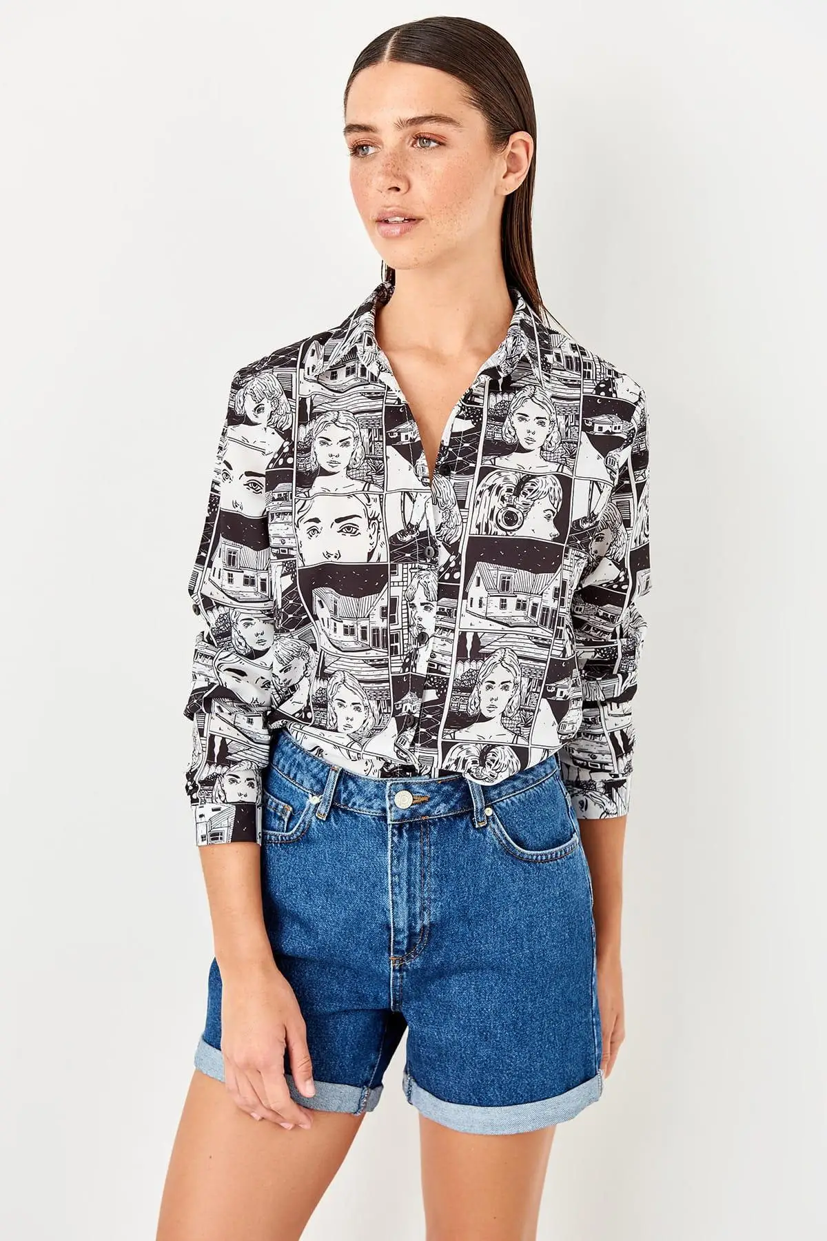 Trendyol черная рубашка с рисунком TWOSS19ST0215
