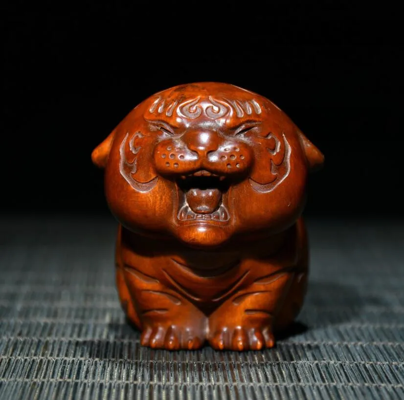 

Archaize seiko Hand-carved boxwood tiger desktop decoration small crafts statue