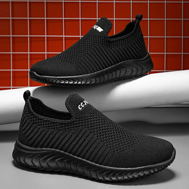 

Summer New Men Sneakers Fashion Comfort Lightweight Mens Sports Shoes Outdoor Casual Breathable Solid Color Men's Walking Shoes