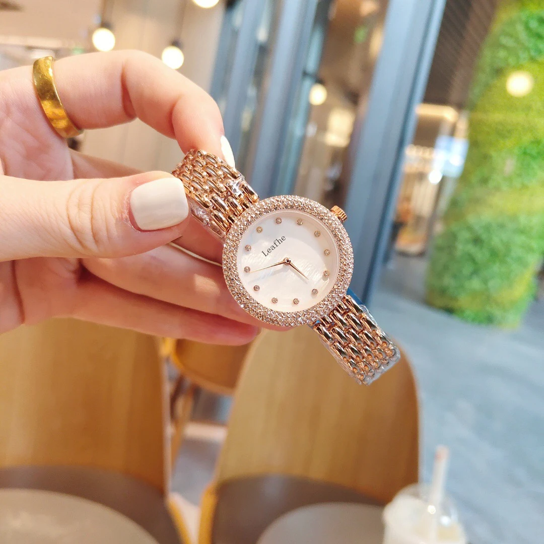 

New Fashion Roman Numerals Diamond Ladies's Watch Dial Diameter 30mm Stainless Steel Material Butterfly Clasp Quartz Watches