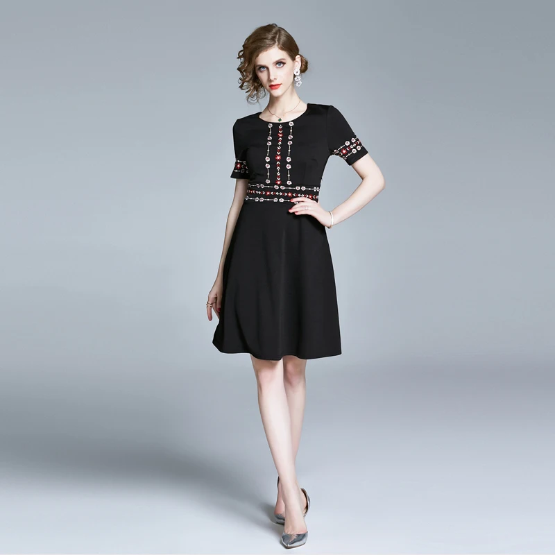 

2020 New Women Summer Dress High Quality Floral Embroidery Black Slim Mini Dress Elegant Vintage Dress