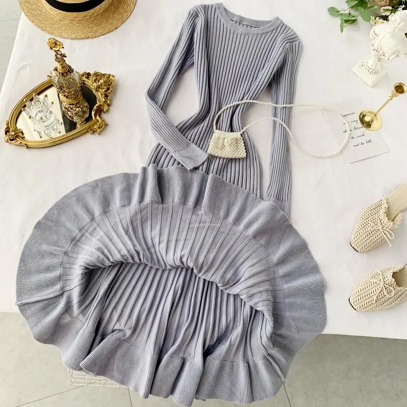 Женское вязаное платье свитер однотонное элегантное трапеция с круглым вырезом