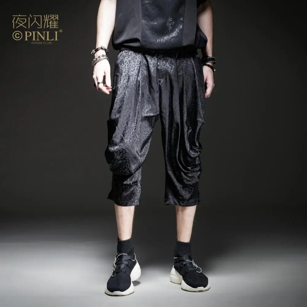 

Free Shipping New Male men's fashion Summer night shine 2020 trousers leopard jacquard casual cropped 3/4 pants BY201117089