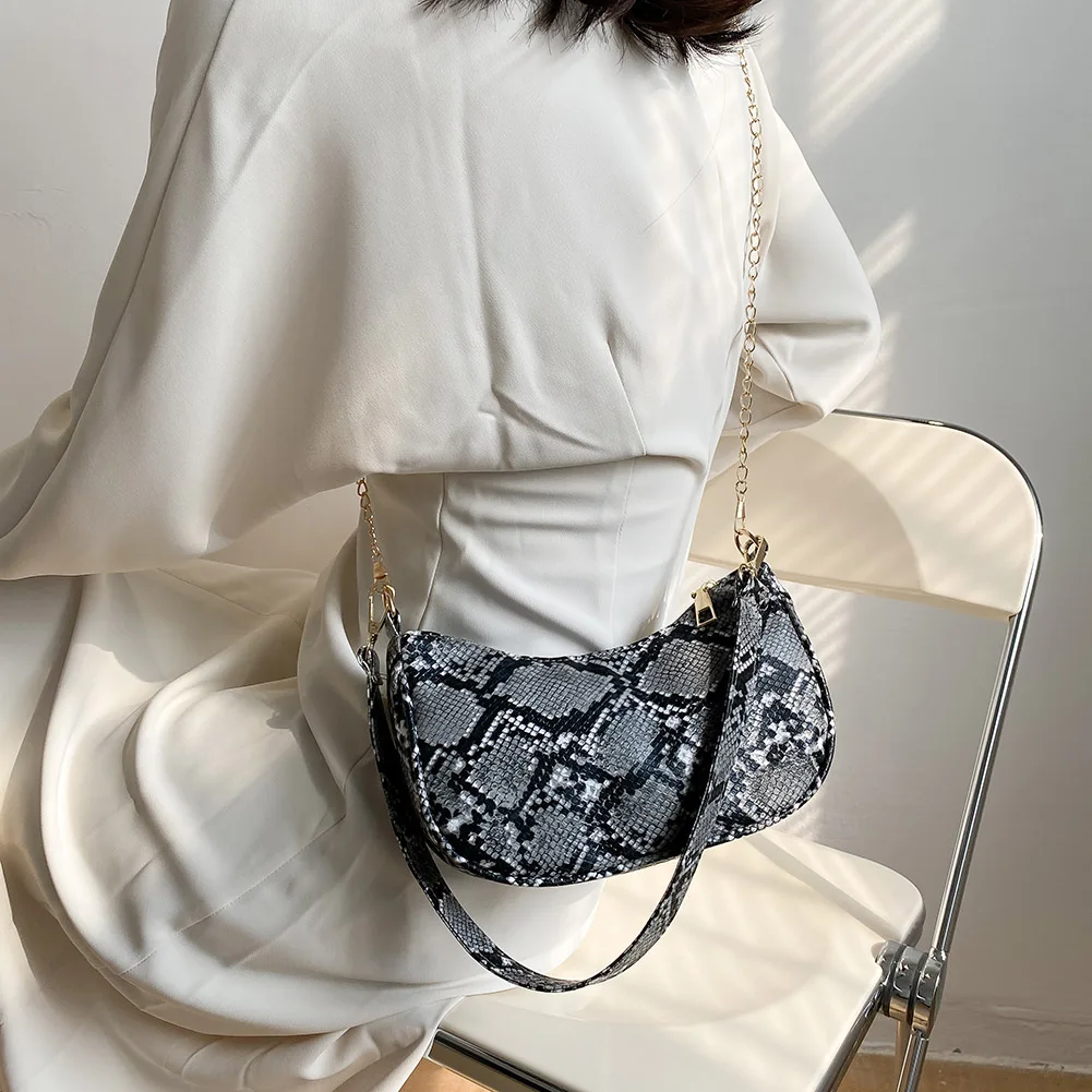 

PU Leather Snake Pattern Underarm Pouch Stylish PU Leather Serpentine Pattern Zipper Single Shoulder Crossbody Handbag