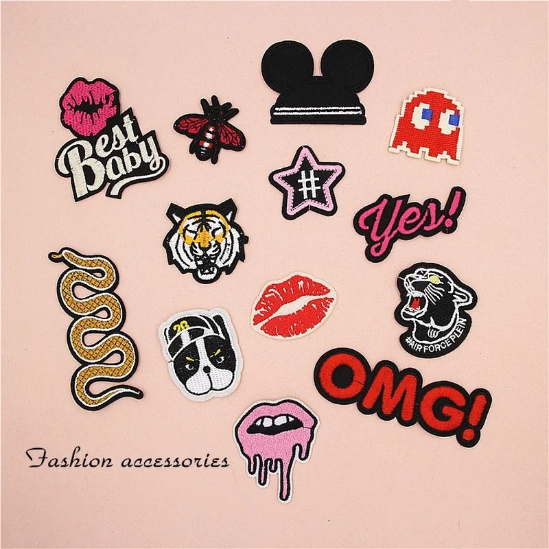 

50pcs/Lot Embroidery Patches Letters Clothing Decoration Accessories Animal Snake Diy Iron Heat Transfer Applique Heat Transfer