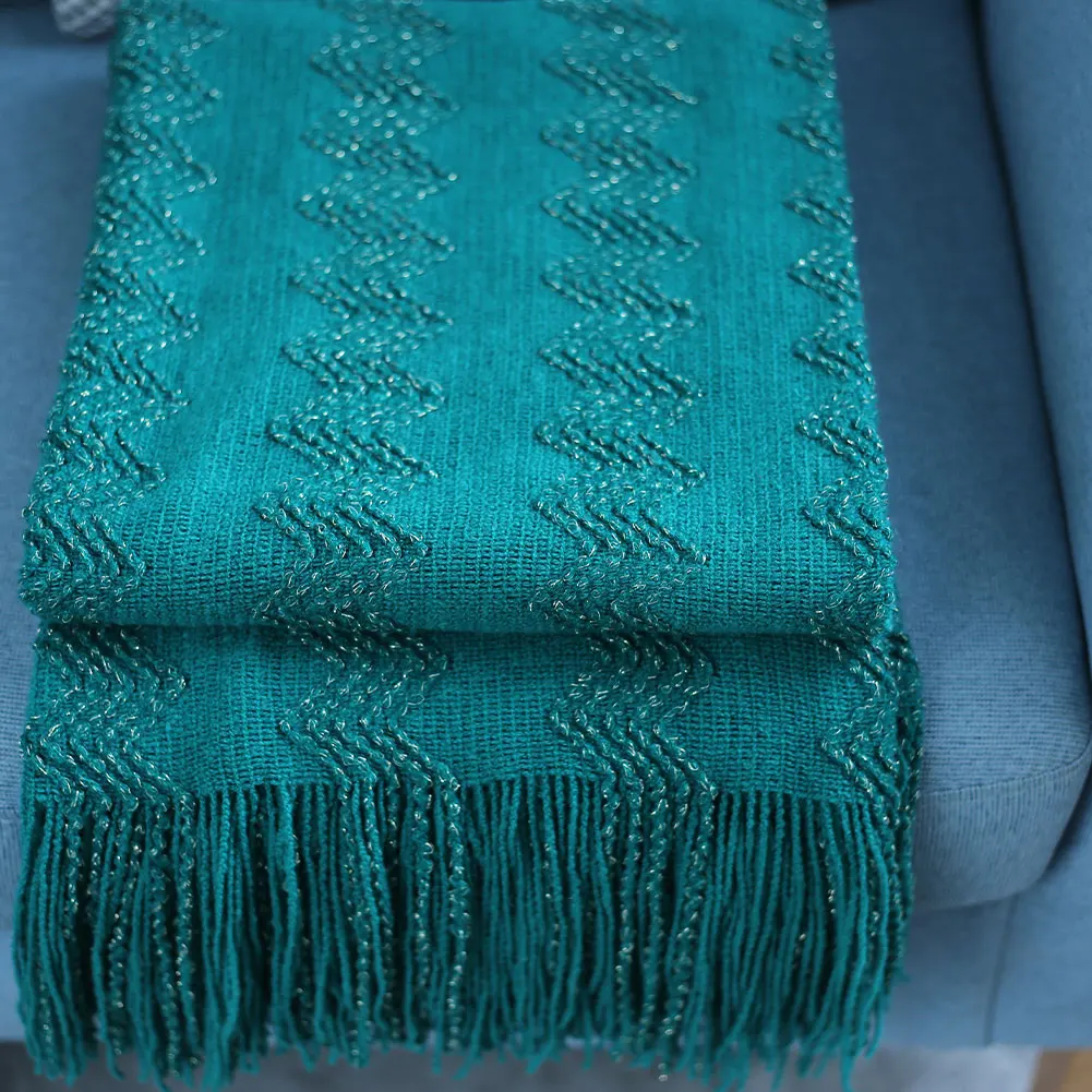 

Home Hotel Sofa Throws Solid Cozy Acrylic Knitted Soft Tassels Blanket With Decorative Gold Silk Wave Pattern For Chair Bed