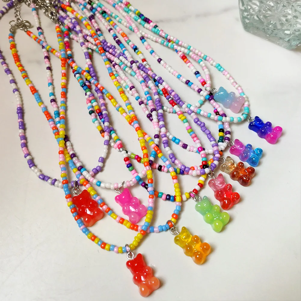 

2021 New Candy Color Resin Bear Pendant Beaded Necklace for Women Girls Rainbow Seed String Bead Choker Necklaces Party Jewelry