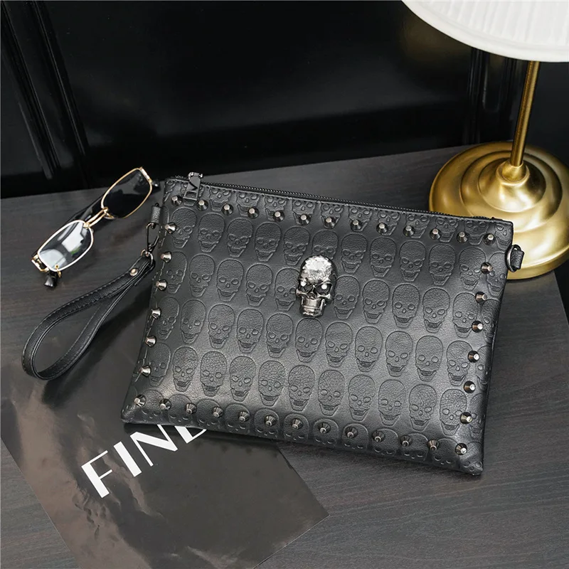 

Fashion Men's Cluth Purse Shoulder Bag Black Leather Crossbody Bags for Men Rivet Handbags Envelope Hand Bag Mens Bolsas Hombre
